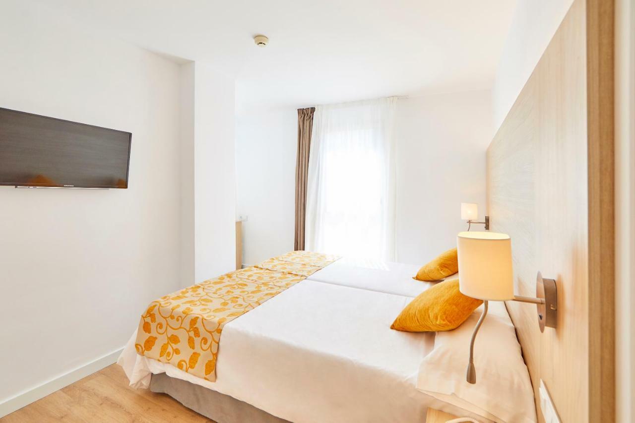Hotel Ilusion Moreyo - Adults Only Кала Бона Екстериор снимка